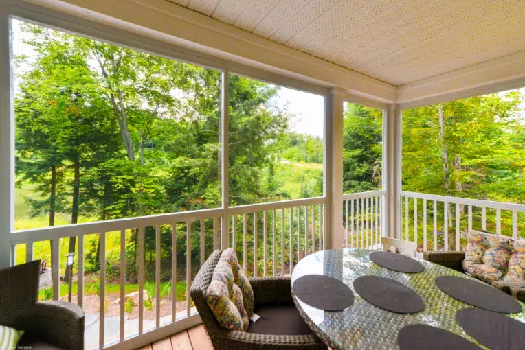 integrated-screen-railings-jersey-shore-sunrooms-14